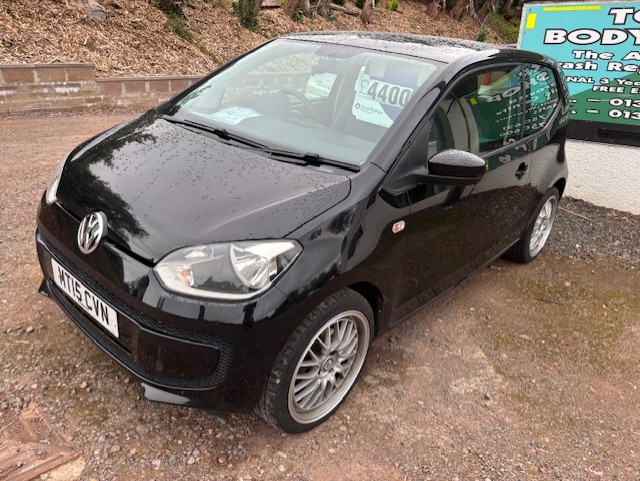 2015 VW UP MOVE 1.0 PETROL 3 DOOR HATCH IN BLACK.
